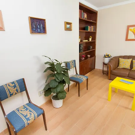 Spanish Into Cathedral Square By La Recepcion Apartamento *